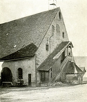 Südöstliche Seite der Kelter mit Treppenaufgang und Kellerhals vor 1959 / Stadthalle Alte Kelter  in 74354 Besigheim (Stadtarchiv Besigheim)