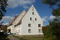 Wohnhaus in 78166 Donaueschingen-Aasen (01.10.2009 - Burghard Lohrum) Wohnhaus in 78166 Donaueschingen-Aasen (01.10.2009 - Burghard Lohrum)