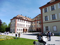 Schloss Mainau, Ansicht von Südwest / Schloss Mainau in 78465 Konstanz-Litzelstetten, Insel Mainau (16.05.2017 - strebewerk.Architekten) Schloss Mainau, Ansicht von Südwest / Schloss Mainau in 78465 Konstanz-Litzelstetten, Insel Mainau (16.05.2017 - strebewerk.Architekten)