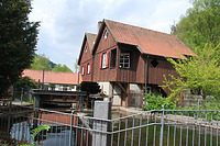 Ehem. Schütte-Säge, Südostansicht / Ehem. Schütte-Säge in 77761 Schiltach (Fotoarchiv Freiburg, Landesamt für Denkmalpflege) Ehem. Schütte-Säge, Südostansicht / Ehem. Schütte-Säge in 77761 Schiltach (Fotoarchiv Freiburg, Landesamt für Denkmalpflege)