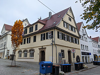 Ansicht von Osten / Ehem. Helferratsgebäude in 72765 Reutlingen (19.10.2022 - Christin Aghegian-Rampf)
