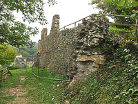 Ansicht / Burgruine Landeck (Grabenmauer der Unteren Burg) in 79312 Landeck (Stefan King) Ansicht / Burgruine Landeck (Grabenmauer der Unteren Burg) in 79312 Landeck (Stefan King)