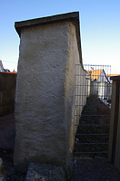 Stadtmauerrest beu Schulgasse 21, Ostansicht von Zitronengässle / Teil der Stadtmauer  in 89584 Ehingen, Ehingen (Donau) (15.02.2019 - Christin Aghegian-Rampf)