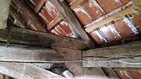 Detail Knotenpunkt Binderachse auf der westlichen Dachseite
/ Doppelhaushälfte Heckfeld in 97922 Lauda-Königshofen, Heckfeld (20.07.2018) Detail Knotenpunkt Binderachse auf der westlichen Dachseite
/ Doppelhaushälfte Heckfeld in 97922 Lauda-Königshofen, Heckfeld (20.07.2018)