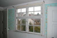 Bauzeitliches Kreuzstockfenster. / Wohn- und Ökonomiegebäude in 88682 Altenbeuren