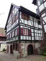 Nordwestansicht / Sog. Strumpfweberhaus in 77761 Schiltach (Bildarchiv Freiburg, Landesamt für Denkmalpflege)