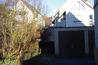 Stadtmauerabschnitt Schwanengasse 26, Ansicht von Süden (Lindenstraße 38) / Stadtmauerrest, Schwanengasse 26 in 89584 Ehingen, Ehingen (Donau) (15.02.2019 - Christin Aghegian-Rampf)