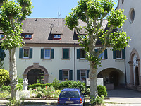 Ansicht von Südwesten / Ehem. Franziskanerkloster, Altenpflegeheim in 79341 Kenzingen (2019 - Burghard Lohrum)