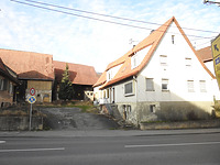 Ansicht von Südosten.  / Wohnhaus mit Scheune in 70794 Filderstadt-Plattenhardt (03.04.2018 - Tilmann Marstaller )