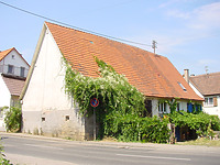 Ansicht von Süden.  / Wohnhaus mit Scheune in 70794 Filderstadt, Plattenhardt ( 03.08.2004  - Tilmann Marstaller)