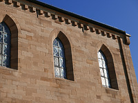 Westfassade, Ausschnitt / Evangelische Kirche Unsere Liebe Frau in 75059 Zaisenhausen (06.11.2020 - Aufn. Dorothea Roos)