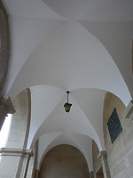 Eingangshalle, Kreuzgratgewölbe / Evangelische Kirche Unsere Liebe Frau in 75059 Zaisenhausen (29.09.2020 - Aufn. Dorothea Roos)