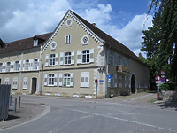 Ansicht des Ostflügels an der Eisengasse, Scheunenteil / Weingut in 79379 Müllheim (07.2021 - K. Herrmann) Ansicht des Ostflügels an der Eisengasse, Scheunenteil / Weingut in 79379 Müllheim (07.2021 - K. Herrmann)