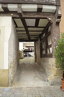 Südfassade; Durchfahrt nach Norden / Specht'sche Haus in 75031 Eppingen (JaKo Baudenkmalpflege GmbH)