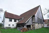 Blick von Nordwesten auf Rückgiebel und spätere Anbauten / Gasthaus zum Rößle in 78661  Dietingen-Rotenzimmern (07/2019 - Stefan King)