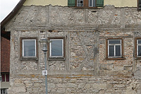 Östliche Giebelwand, freigelegtes Fachwerk im Obergeschoss vor Gaststube und Küche, rechts war einst ein von der Küche zu bedienender Backofen vorgesetzt / Gasthaus zum Rößle in 78661  Dietingen-Rotenzimmern (07/2019 - Stefan King)