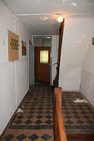 Blick in Flur Obergeschoss mit bauzeitlichem Bodenbelag / Wohnhaus in 71111 Waldenbuch (4.8.2021 - JaKo Baudenkmalpflege GmbH) Blick in Flur Obergeschoss mit bauzeitlichem Bodenbelag / Wohnhaus in 71111 Waldenbuch (4.8.2021 - JaKo Baudenkmalpflege GmbH)