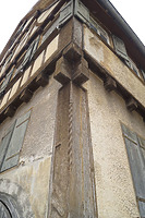 Detail Nord-Fassade: rechter Eckständer mit Taustab / Wohnhaus, sog. Alte Schmiede in 72660 Beuren (20.3.2020 - JaKo Baudenkmalpflege GmbH) Detail Nord-Fassade: rechter Eckständer mit Taustab / Wohnhaus, sog. Alte Schmiede in 72660 Beuren (20.3.2020 - JaKo Baudenkmalpflege GmbH)