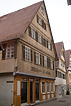 Ansicht Südost-Fassade mit historistischer Ladenfront / Müller'sche Apotheke in 71083 Herrenberg (29.3.2022 - JaKo Baudenkmalpflege GmbH) Ansicht Südost-Fassade mit historistischer Ladenfront / Müller'sche Apotheke in 71083 Herrenberg (29.3.2022 - JaKo Baudenkmalpflege GmbH)