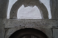 Ost-Fassade: Inschrift auf dem Türsturz; Baudatum 1686 / Mohrenscheuer, sog. Alte Kaserne in 88499 Riedlingen (JaKo Baudenkmalpflege GmbH)