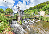 Wehr Neuenbürg an der Enz. Das Wehr von Osten, links Wehrfeld 4 (Floßgasse) / Wehr Neuenbürg an der Enz, Badwehr T215 in 75305 Neuenbürg, keine genauere Zuordnung (06/2024 - baumass GbR - architekturvermessung & baudokumentation, Dipl.-Ing. Meike Hoffmann, Dipl.-Ing. Marc Wietheger
) Wehr Neuenbürg an der Enz. Das Wehr von Osten, links Wehrfeld 4 (Floßgasse) / Wehr Neuenbürg an der Enz, Badwehr T215 in 75305 Neuenbürg, keine genauere Zuordnung (06/2024 - baumass GbR - architekturvermessung & baudokumentation, Dipl.-Ing. Meike Hoffmann, Dipl.-Ing. Marc Wietheger
)