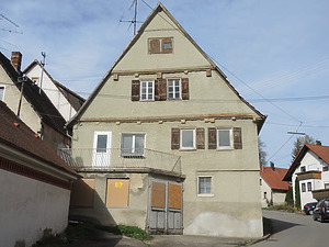 Ansicht des Gebäudes von Südosten / Wohnhaus in 72813 Gächingen (24.10.2019 - Markus Numberger)