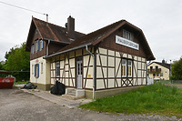 Bahnhofempfangsgebäude Haubersbronn, Blick von Nordosten / Bahnhof, Empfangsgebäude in 73614 Schorndorf-Haubersbronn (05.05.2025 - strebewerk. Architekten GmbH)