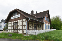 Bahnhofempfangsgebäude Haubersbronn, Blick von Nordwesten / Bahnhof, Empfangsgebäude in 73614 Schorndorf-Haubersbronn (05.05.2025 - strebewerk. Architekten GmbH)