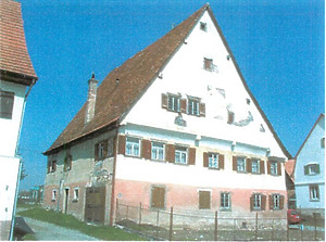 Südwestansicht / Wohn- und Wirtschaftsgebäude in 72401 Haigerloch-Owingen (2002 - Claudia Mohn)