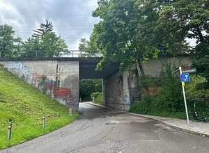 Ansicht von Nordosten / Panoramabahn, Eisenbahnüberführung km 8.006 in 70197 Stuttgart, Stuttgart-West (04.11.2025 - Amberg Engineering/SWEG) Ansicht von Nordosten / Panoramabahn, Eisenbahnüberführung km 8.006 in 70197 Stuttgart, Stuttgart-West (04.11.2025 - Amberg Engineering/SWEG)