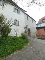 Traufsicht / Ehem. Amtsdienerhäuschen, sog. Jägerhaus in 78234 Engen (2024 - Burghard Lohrum) Traufsicht / Ehem. Amtsdienerhäuschen, sog. Jägerhaus in 78234 Engen (2024 - Burghard Lohrum)