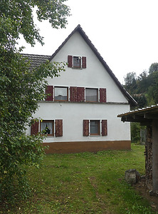 Giebelansicht von Nordwesten, Aufnahme von der Münstertalstraße aus / Wohn- und Wirtschaftsgebäude (Bau I) in 77955 Ettenheimmünster (2023 - Burghard Lohrum)