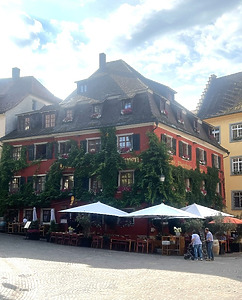 Ansicht Hauptgebäude von Nordwesten / Hotel Weinstube Löwen, Hauptgebäude in 88709 Meersburg (07.2026 - Burghard Lohrum) Ansicht Hauptgebäude von Nordwesten / Hotel Weinstube Löwen, Hauptgebäude in 88709 Meersburg (07.2026 - Burghard Lohrum)