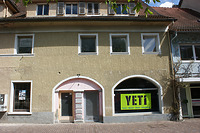 Ansicht westliche Traufseite, südlicher Gebäudeteil / Wohn- und Geschäftshaus/Straßentraufe in 78315 Radolfzell, Radolfzell am Bodensee (2016 - Burghard Lohrum) Ansicht westliche Traufseite, südlicher Gebäudeteil / Wohn- und Geschäftshaus/Straßentraufe in 78315 Radolfzell, Radolfzell am Bodensee (2016 - Burghard Lohrum)
