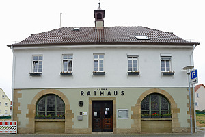 Rathaus Murr, Westfassade / Altes Rathaus in 71711 Murr (10.2026 - Michael Hermann, Heimerdingen) Rathaus Murr, Westfassade / Altes Rathaus in 71711 Murr (10.2026 - Michael Hermann, Heimerdingen)