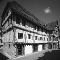 Zustand nach der Sanierung 1992 (Bild entnommen von http://www.manderscheid-architekten.de/) / ehem. Kornhaus in 72070 Tübingen