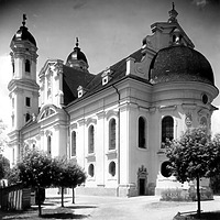 Ansicht von Südost (Vorlage LMZ) / Wallfahrtskirche in 73479 Ellwangen-Schönenberg Ansicht von Südost (Vorlage LMZ) / Wallfahrtskirche in 73479 Ellwangen-Schönenberg