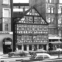 Ansicht von West, um 1976
(Vorlage Stadtmessungsamt Stuttgart) / Gaststätte Drei Mohren in 70174 Stuttgart, Stuttgart-Mitte