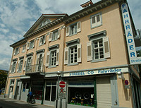 Wohn- und Geschäftshaus Zirkel 32, Karlsruhe. Südansicht / Wohn- und Geschäftshaus  in 76113 Karlsruhe, Innenstadt-West (15.09.2004 - Michael Hermann)