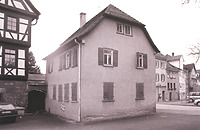 Ansicht von Süden (S. Uhl, 2001) / ehem. Dienerwohnung des Reutlinger Oberamtes in 72765 Reutlingen Ansicht von Süden (S. Uhl, 2001) / ehem. Dienerwohnung des Reutlinger Oberamtes in 72765 Reutlingen