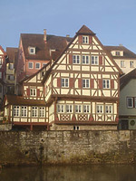 Bild aus dem April 2007. Foto: Daniel Stihler (StadtA SHA Server Häuserlexikon) / Fachwerkhaus in 74523 Schwäbisch Hall