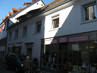 Ansicht der Westfassade an der Brückengasse / Ehemaliger Domherrenhof in 78462 Konstanz (2008 - Schoenenberg)