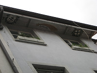Bemalung des Traufes / Haus zum Spießeisen in 78462 Konstanz (2008 - Schoenenberg)