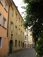 Südostansicht / Ehemaliges Münsterpfarrhaus in 78462 Konstanz (2008 - Schoenenberg) Südostansicht / Ehemaliges Münsterpfarrhaus in 78462 Konstanz (2008 - Schoenenberg)