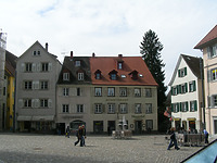 Münsterplatz 1-3 von links mit Blickrichtung Osten / Haus zum Besen in 78462 Konstanz (2008 - Löbbecke)