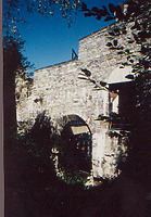 Tor in der Stadtmauer. Von Süden. / Stadtgraben bei der Stadtmühle in 74523 Schwäbisch Hall