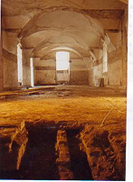 Refektorium, nach Absenkung auf das barocke Niveau. Von Norden. / Refektorium in 97877 Bronnbach