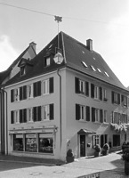 Südwestansicht des Gebäudes / Wohn- und Geschäftshaus in 79219 Staufen, Staufen im Breisgau (Stadtarchiv Staufen)