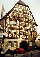 sog. Neunhellerhof , Ansicht von Westen,
Urheber: Regierungspräsidium Karlsruhe, RPK, Ref. 26 / sog. Neunhellerhof in 68526 Ladenburg sog. Neunhellerhof , Ansicht von Westen,
Urheber: Regierungspräsidium Karlsruhe, RPK, Ref. 26 / sog. Neunhellerhof in 68526 Ladenburg
