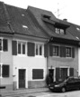 Südansicht der Gebäude Spitalstraße 25 und 23 (li.) / Wohnhaus in 79219 Staufen, Staufen im Breisgau (Stadtarchiv Staufen ) Südansicht der Gebäude Spitalstraße 25 und 23 (li.) / Wohnhaus in 79219 Staufen, Staufen im Breisgau (Stadtarchiv Staufen )